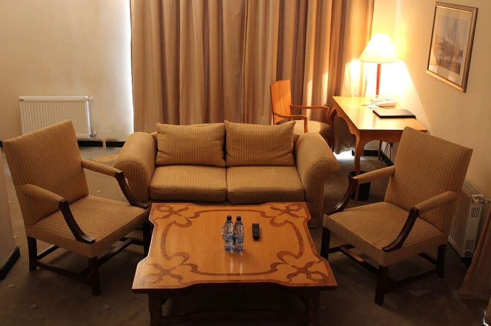 Sheki Saray Hotel Eksteriør billede