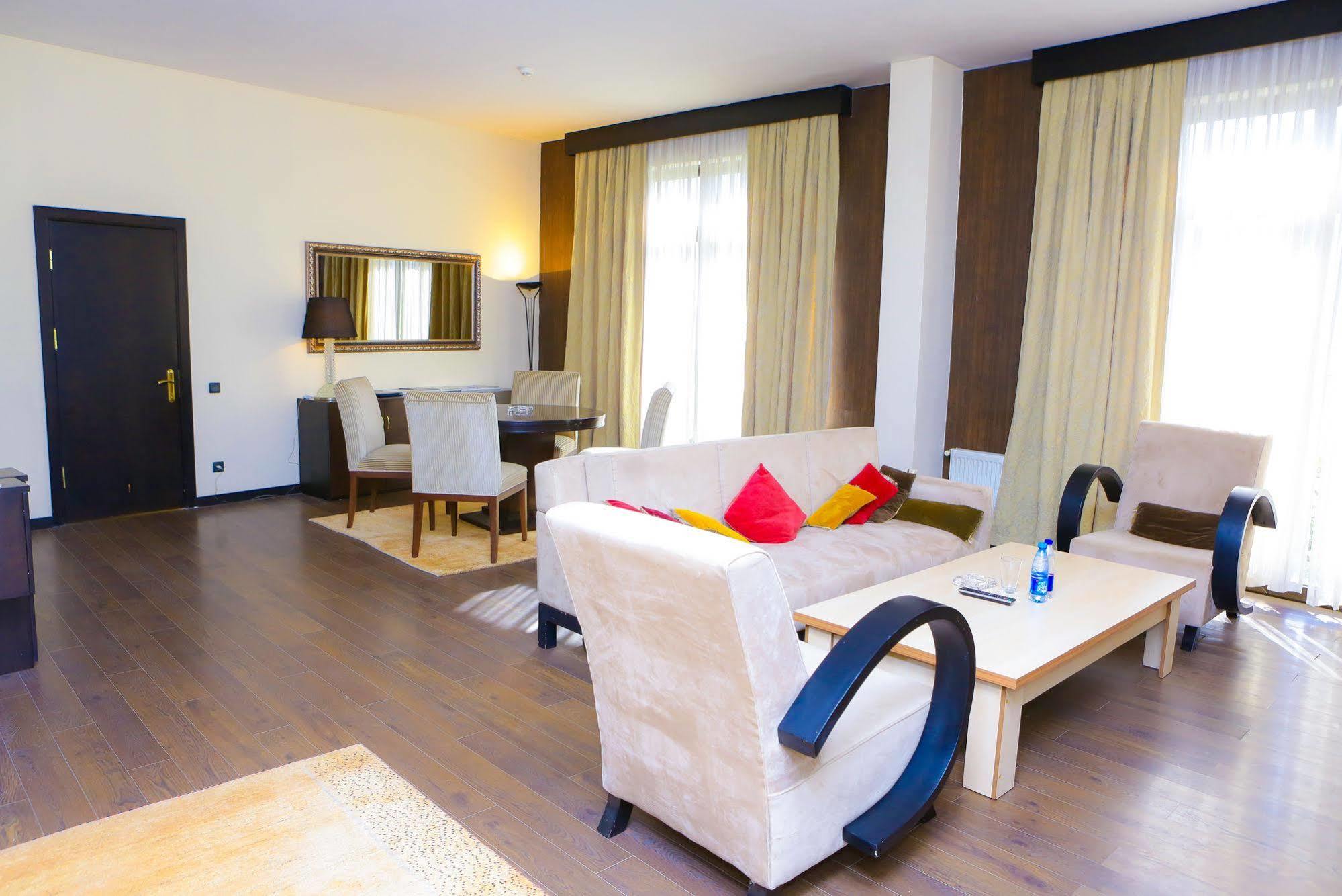 Sheki Saray Hotel Eksteriør billede